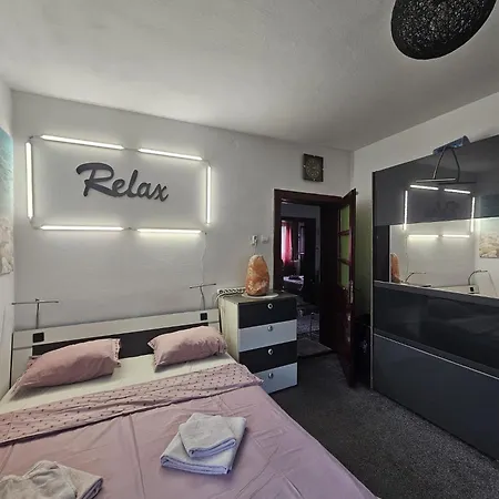 Paul Panoramic Apartment Historical Centre Brasov بيت ضيافة براشوف